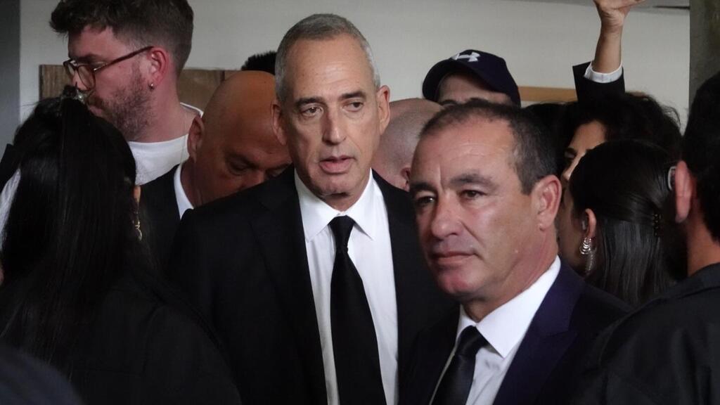 Attorneys Jacques Chen and Dori Klagsbald (Photo: Shaul Golan) הארכת מעצר לפצ"רית