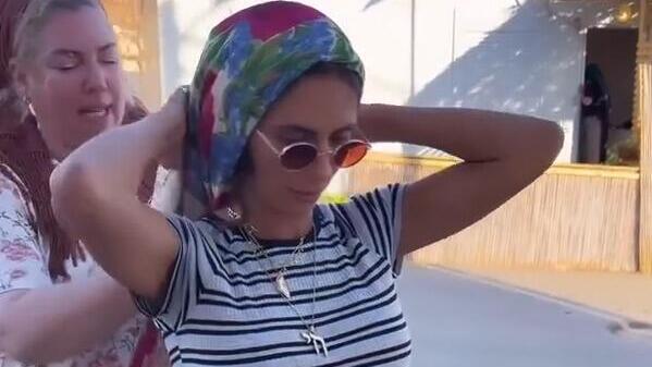 Mitpachat chic (Photo: Social media) ליזי סבצקי עם כיסוי הראש