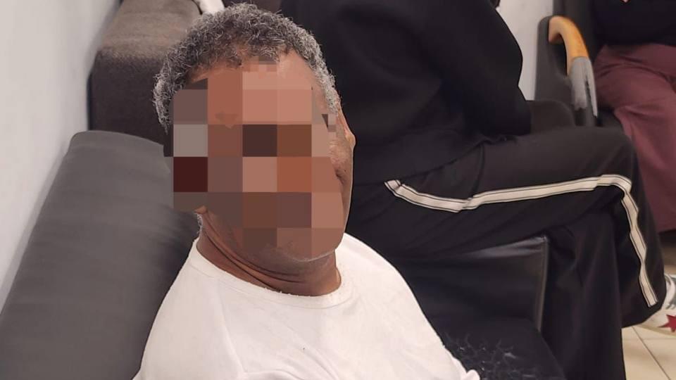 Нелегал, депортированный в Эритрею מסתנן אריתראי שגורש מישראל