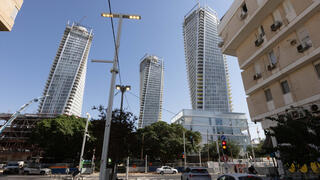 רמזורים בכיכר המדינה