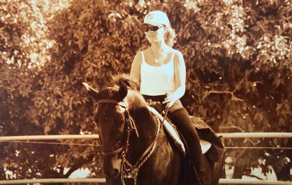 אביבית מלכה בן גאון כחודשיים אחרי התאונה