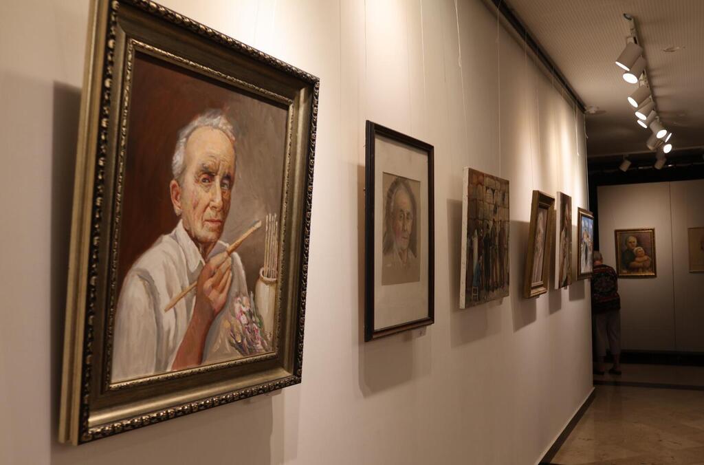 Портреты работы Бецалеля Каца (Фото: Орит Розенфельд) Эзер ми-Цион