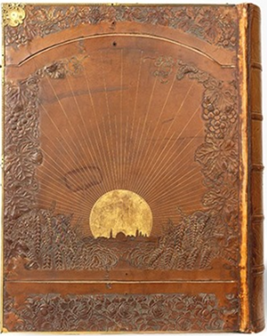 Обложка первой Золотой Книги почета Еврейского национального фонда, эскиз которой сделал Теодор Герцль. Книга хранится в музее фонда в Иерусалиме Обложка первой Золотой книги почета Еврейского Национального Фонда, эскиз которой сделал Теодор Герцль. Книга хранится в музее Фонда в Иерусалиме