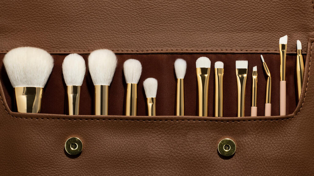 השפתונים של חן אלקבץ