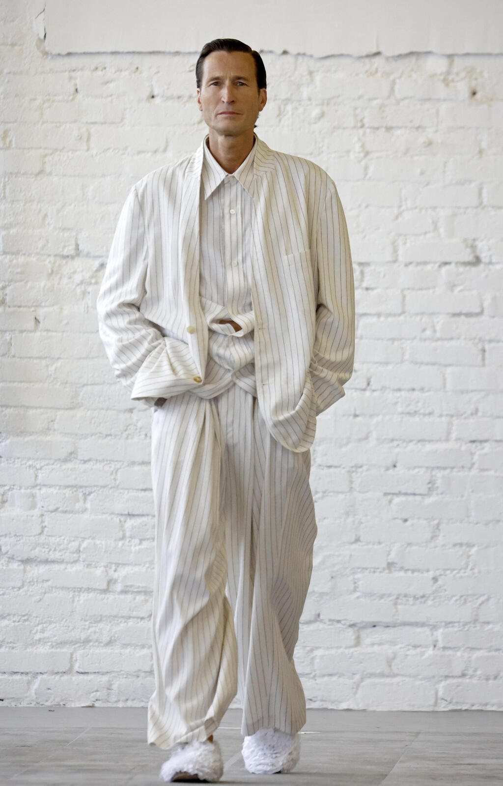 תצוגת אביב-קיץ 2026 לגברים של הד מיינר