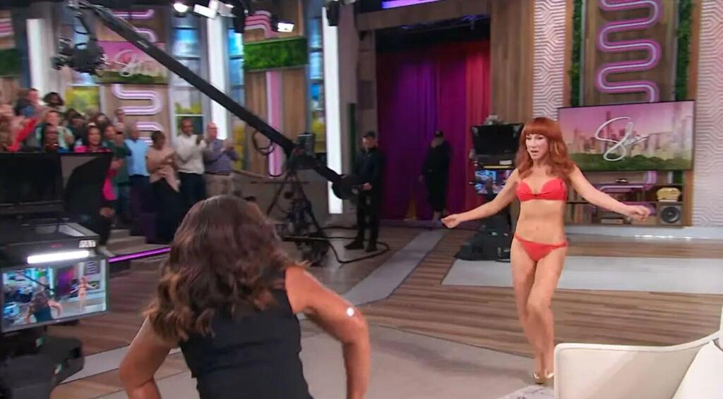 שתלה להייטרים (צילום מסך יוטיוב) קת'י גריפין