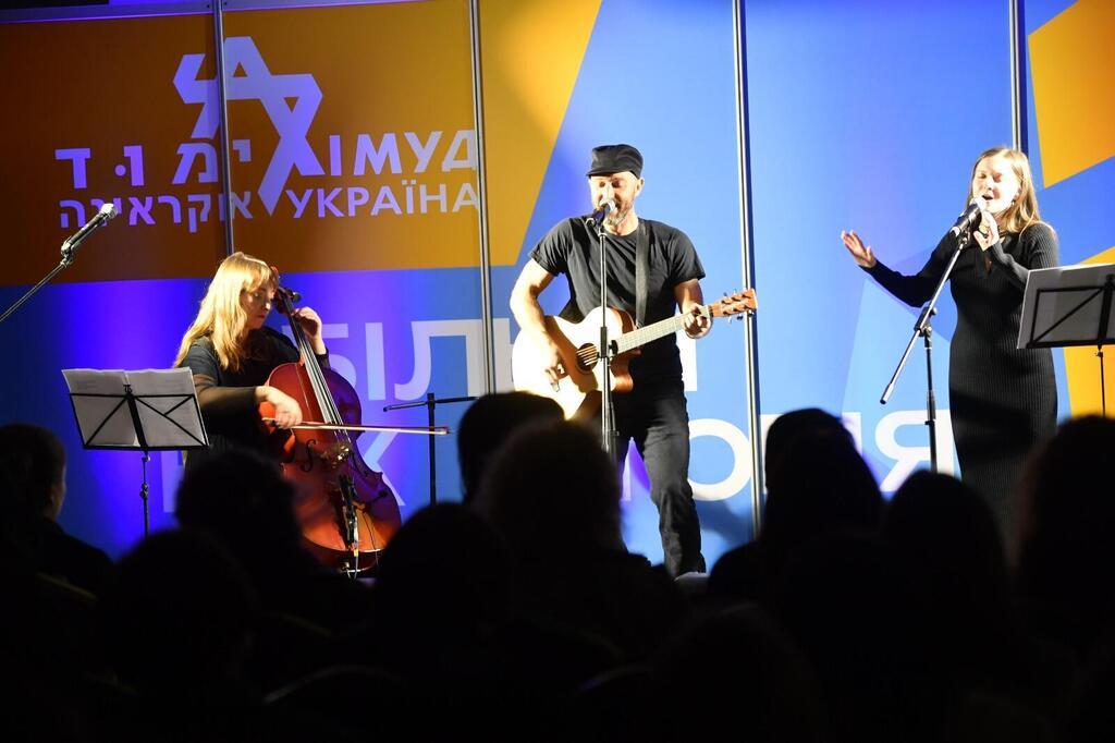 Выступление Дмитрия Шурова (Фото: "Лимуд-Украина") Лимуд Украина ноябрь 2025 г