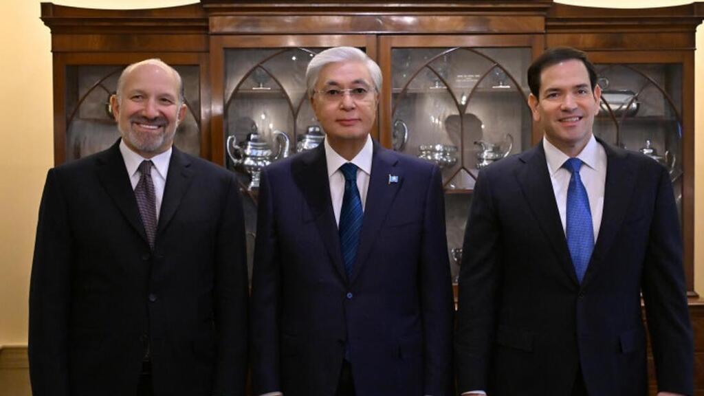 Президент Казахстана (в центре) на встрече с Рубио (Фото: посольство Казахстана в Израиле ) נשיא קזחסטן בפגישה עם רוביו