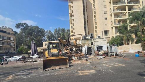 ההריסה של שיפודי חן