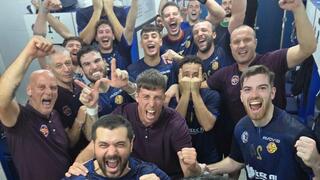 שחקני עירוני רחובות בכדוריד חוגגים