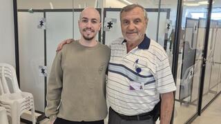 Shmuel and Eitan Mor in the returnees' department