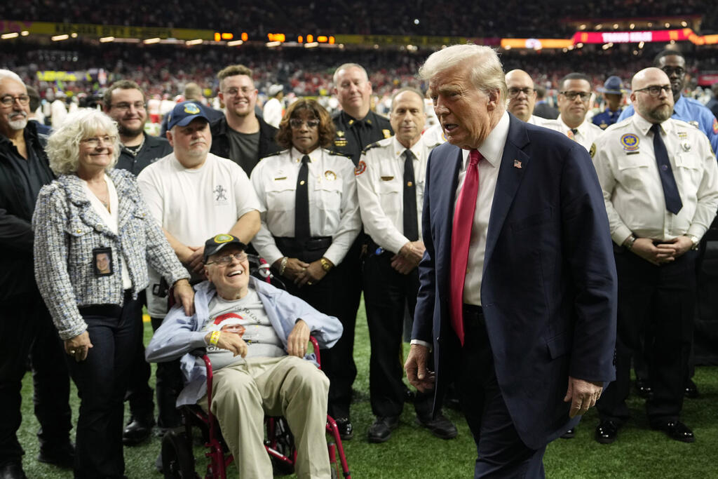 דונלד טראמפ בסופרבול בניו אורלינס