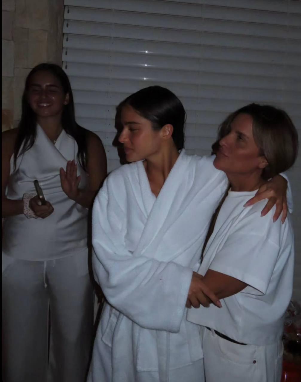 נועה קירל במקווה