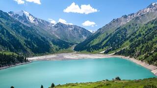 אגם אלמטי הגדול