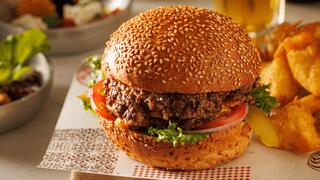 המבורגר, נעה ביסטרו, שף אלדד שמואלי, קריית ענבים