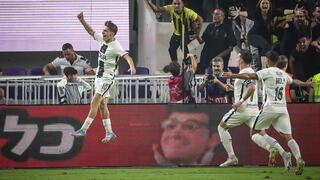 שחקן בית"ר ירושלים עדי יונה חוגג