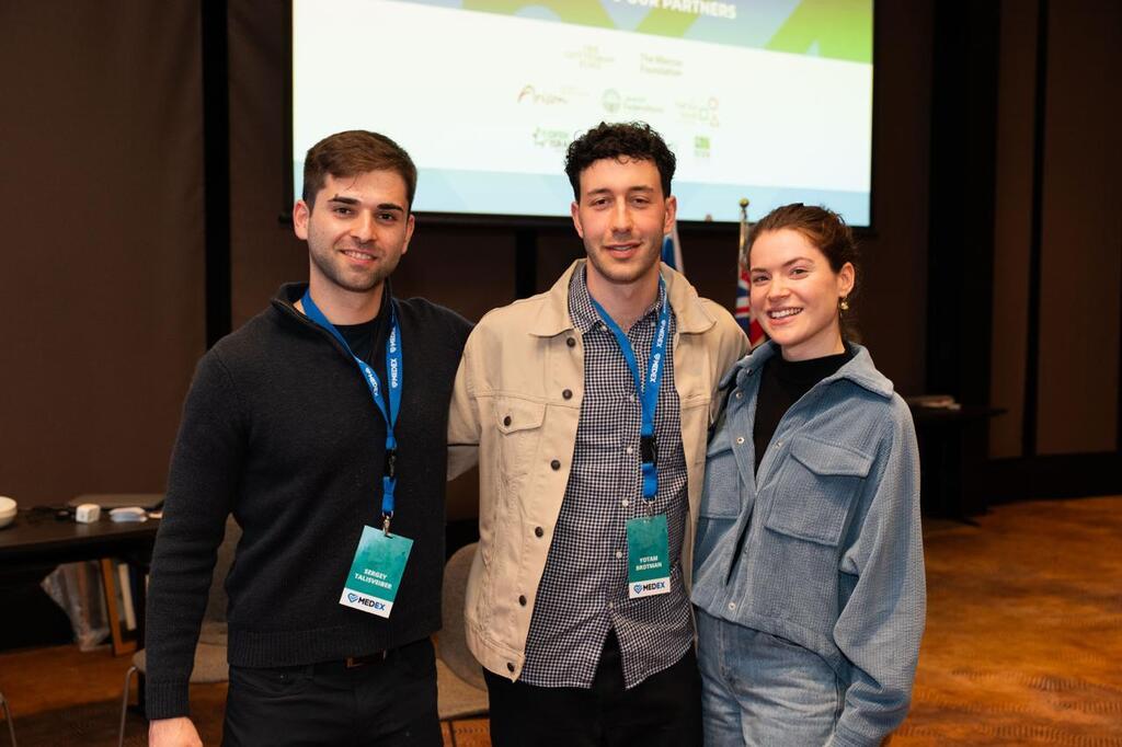 סופיה, יותם וסרגיי, סטודנטים יהודים לרפואה באוסטרליה