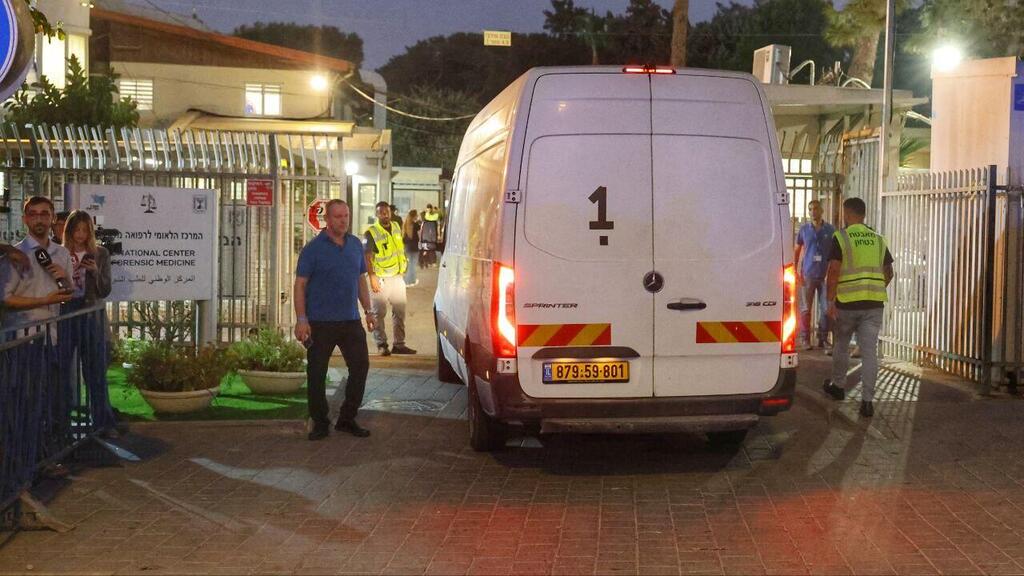 ארון החלל החטוף מגיע למכון לרפואה משפטית