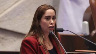 בזמן המלחמה: השרה מאי גולן המריאה לכנס בניו יורק