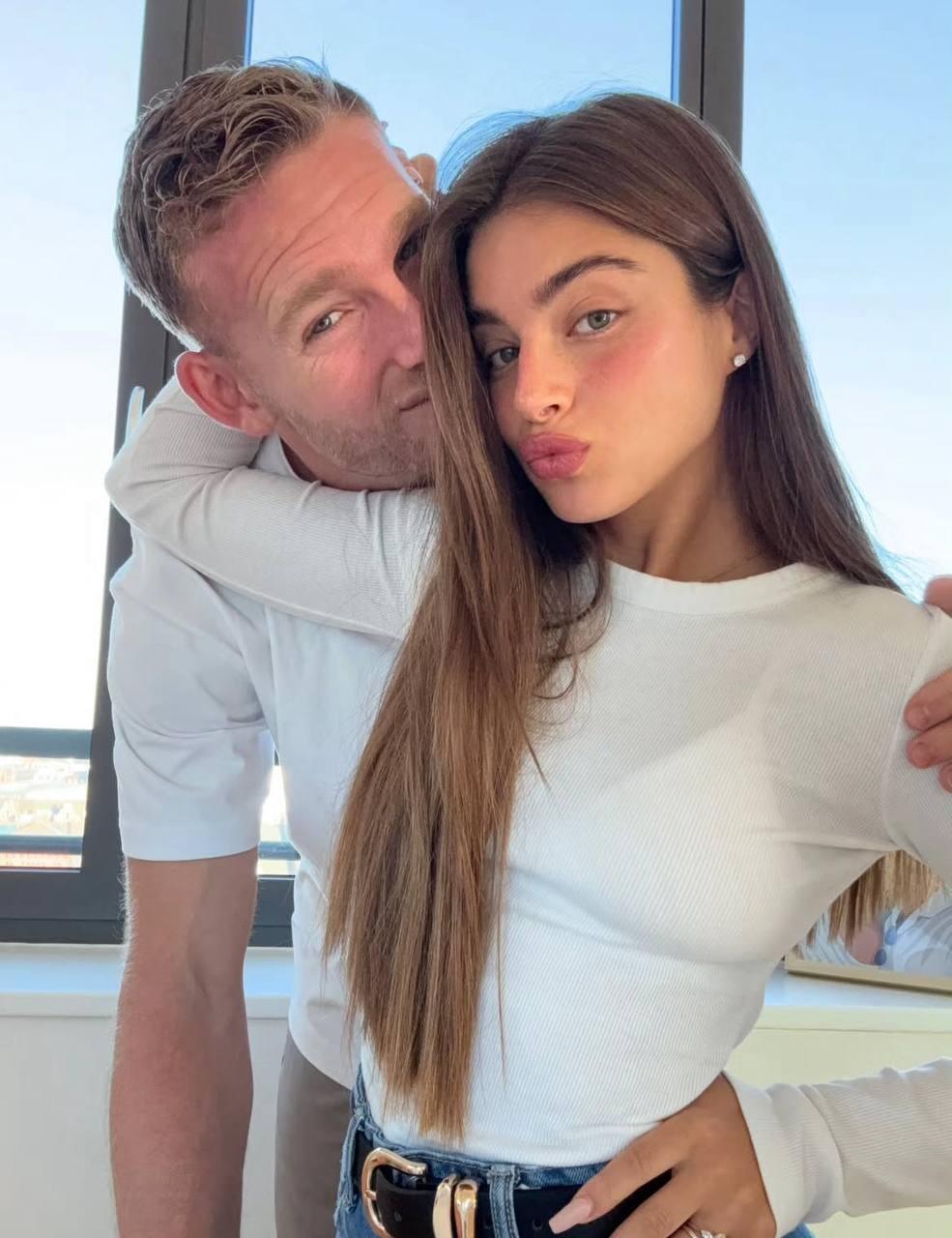 נועה קירל דניאל פרץ