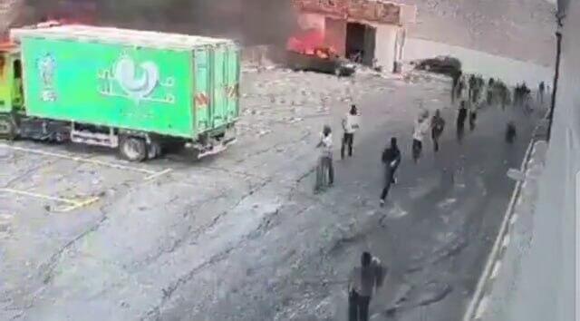 הצתה של משאיות ומכוניות בכפר בית ליד, על ידי מתנחלים