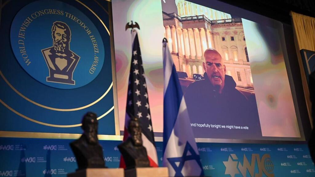 Sen. John Fetterman delivers a video address (Photo: Shahar Azran) הסנאטור ג׳ון פטרמן בנאום וידאו