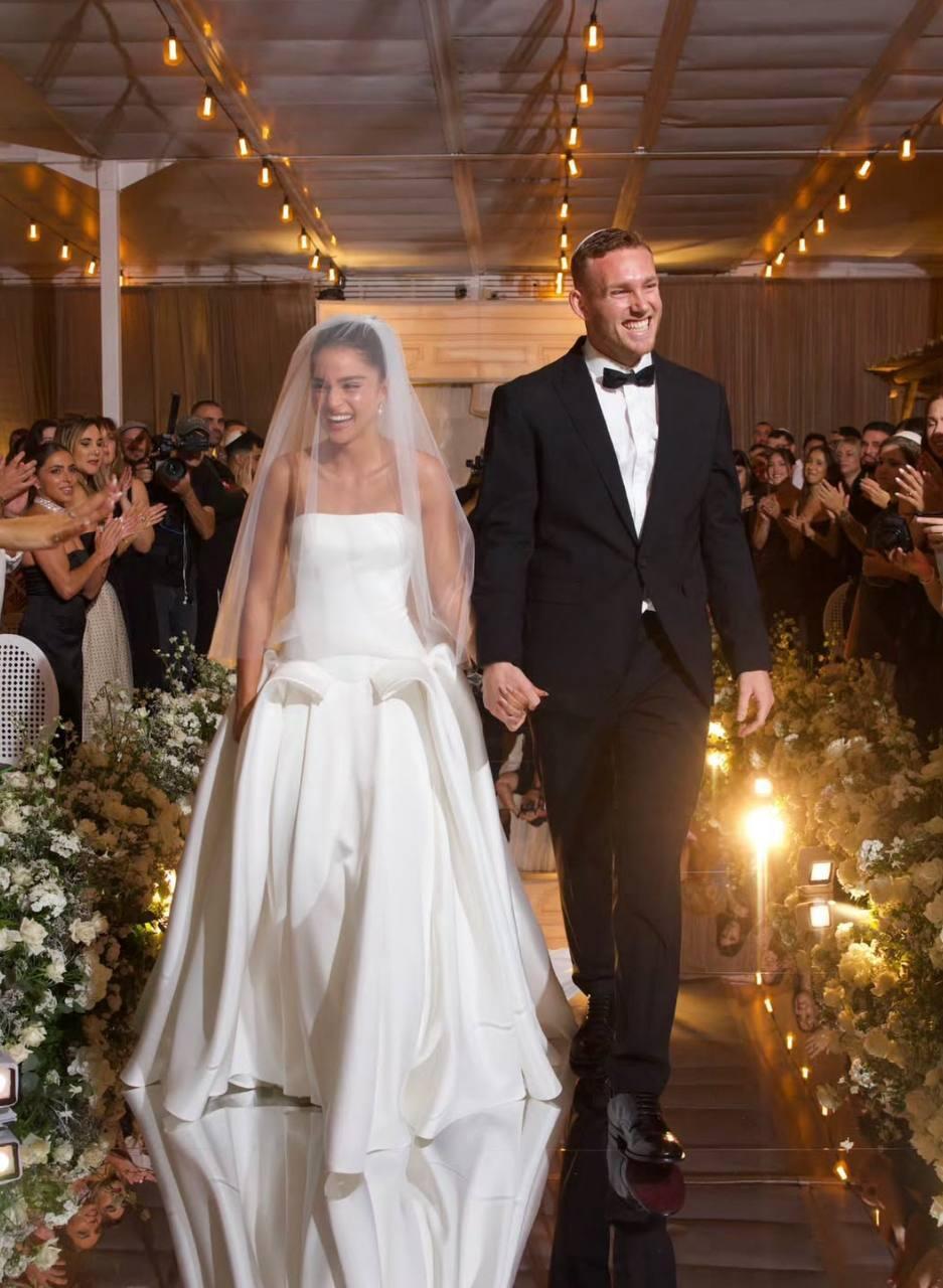 צועדים לחופה. נועה קירל ודניאל פרץ (צילום: אינסטגרם) נועה קירל דניאל פרץ