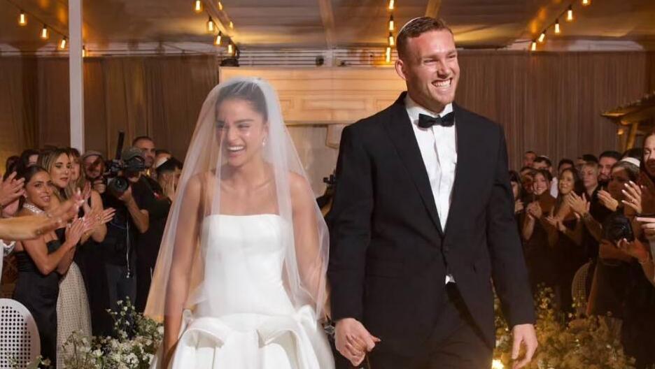 נועה קירל דניאל פרץ