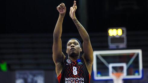 הפועל ירושלים  קשיוס ווינסטון - נפטונאס