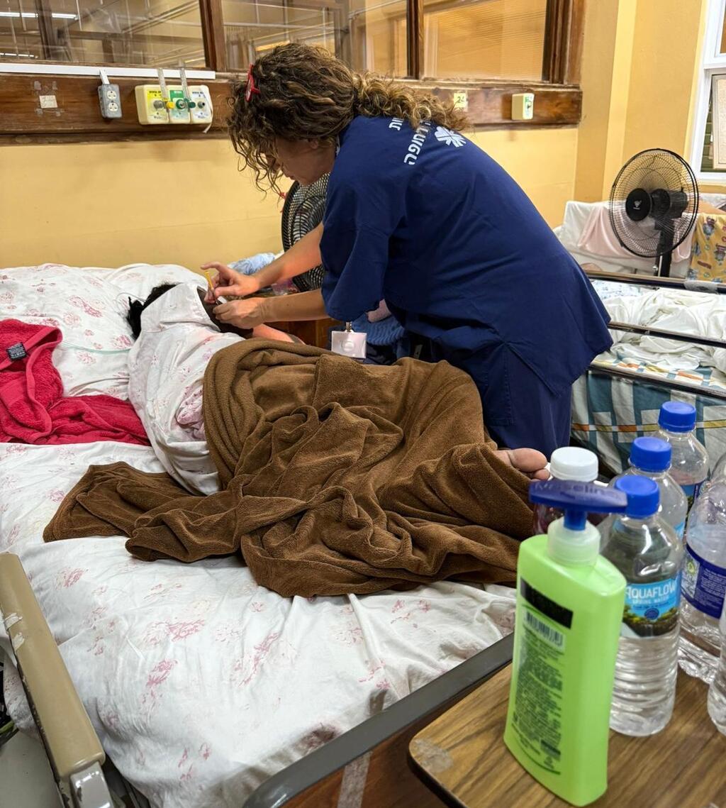 The Israeli delegation was well-reveived (Photo: Ministry of Health ) משלחת הסיוע הישראלית בעקבות ההוריקן מליסה בג'מייקה