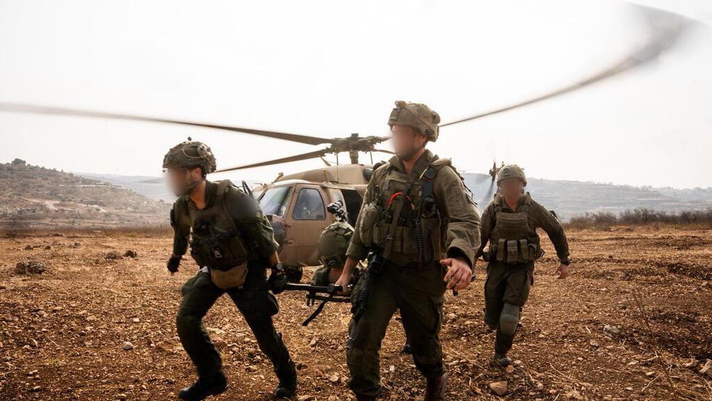 Отработка эвакуации раненых (Фото: ЦАХАЛ) כוחות אגף הטכנולוגיה והלוגיסטיקה בתרגיל הדו-אוגדתי בפיקוד המרכז