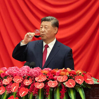 נשיא סין שי ג'ינפינג באירוע בבייג'ינג לציון 76 שנה להקמת הרפובליקה העממית של סין הקומוניסטית 30 בספטמבר