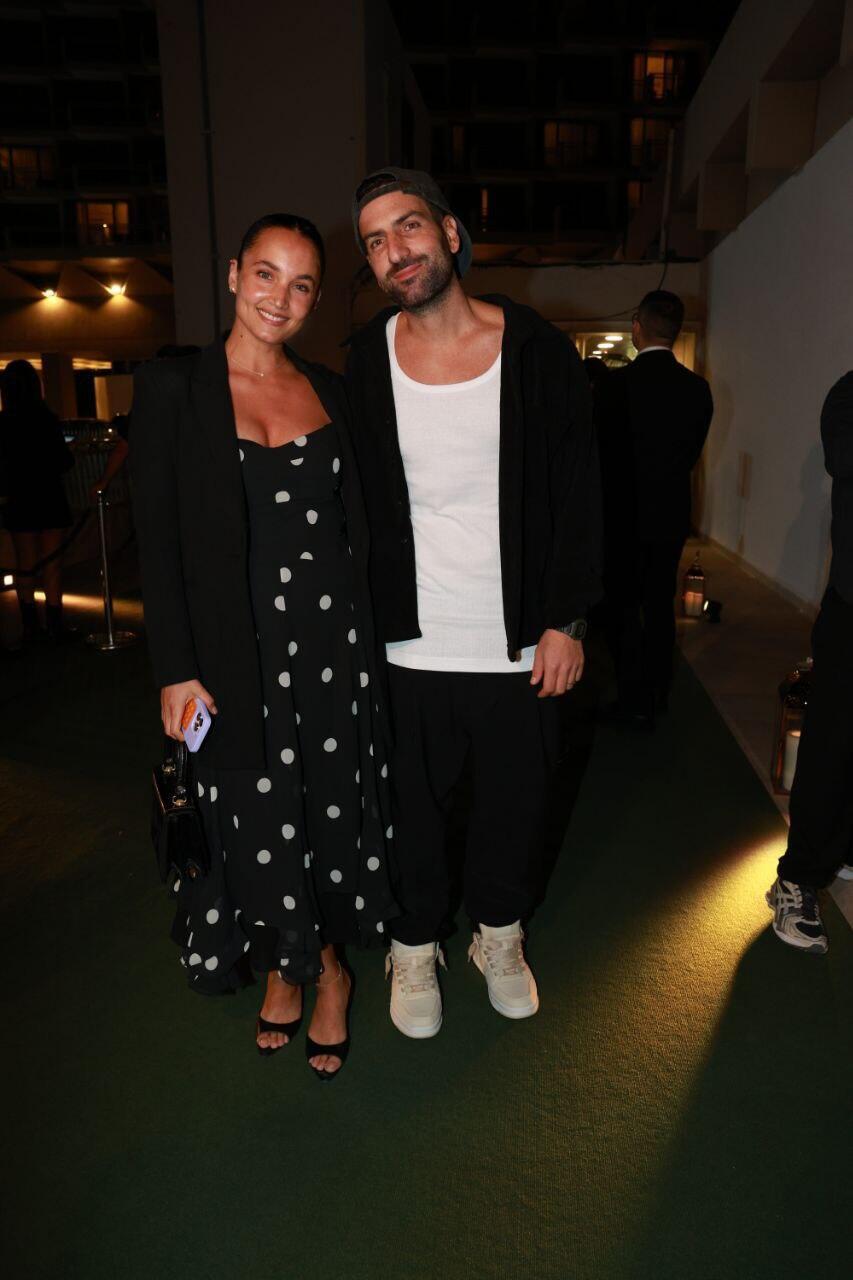 ארז שרון ואשתו שנייה (צילום: ענת מוסברג) ארז שרון שנייה הדר חתונה שנייה נועה קירל