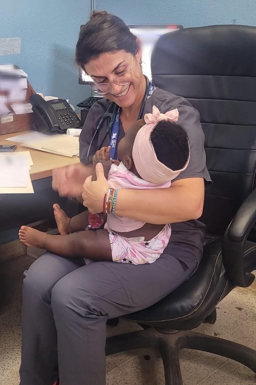 Member of Israeli delegation in Jamaica (Photo: Ministry of Health ) משלחת הסיוע הישראלית בעקבות ההוריקן מליסה בג'מייקה