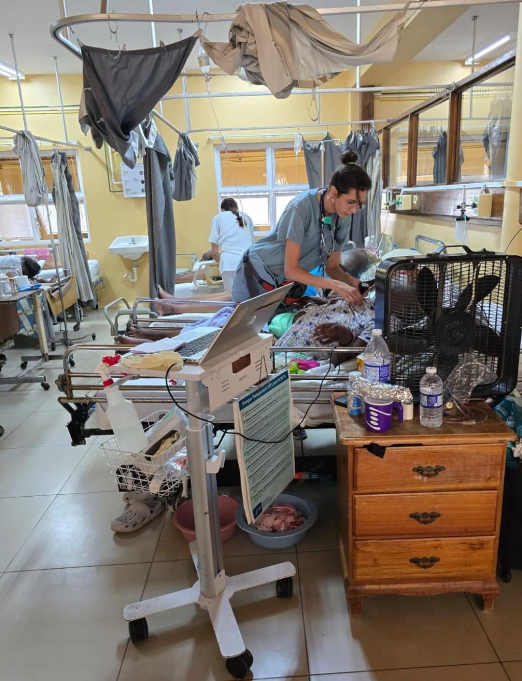 Mission is working in full integration with local teams (Photo: Ministry of Health ) משלחת הסיוע הישראלית בעקבות ההוריקן מליסה בג'מייקה