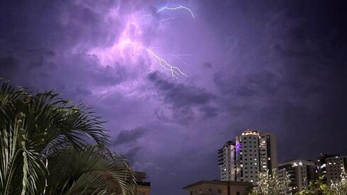 סופת ברקים בקריית מוצקין