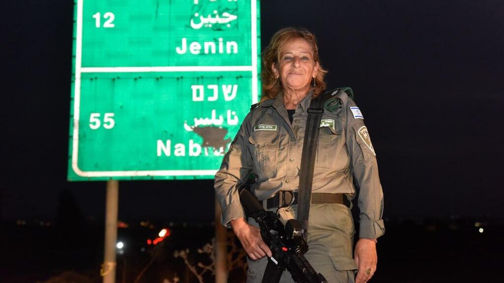 Photo: Sharon Tzur דליה מילר-גן נר