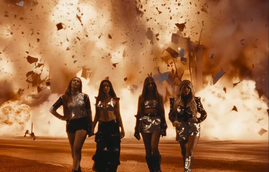 מתוך הקליפ "מי אתה" של להקת I BUTTERFLY