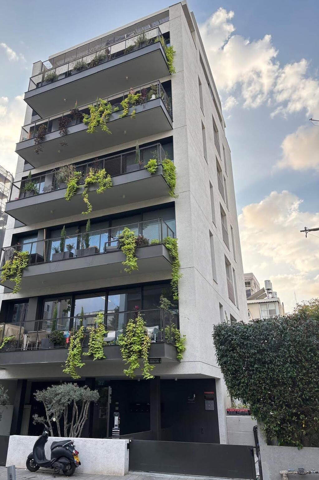 Eventually, the sirens will stop. The cranes, however, will remain. (Photo: Noah Sander) Eventually, the sirens will stop. The cranes, however, will remain.