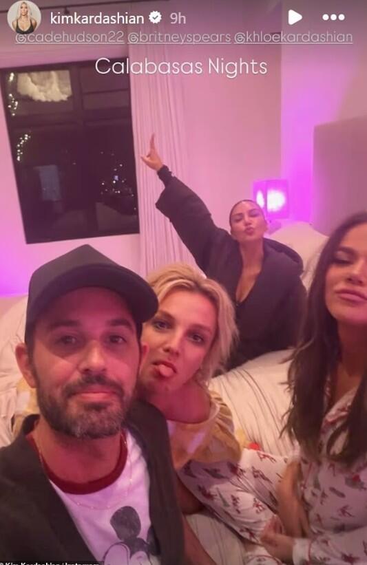 בריטני ספירס קים קרדשיאן קלואי קרדשיאן קייד הדסון