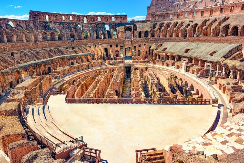 הקולוסיאום ברומא מבפנים
