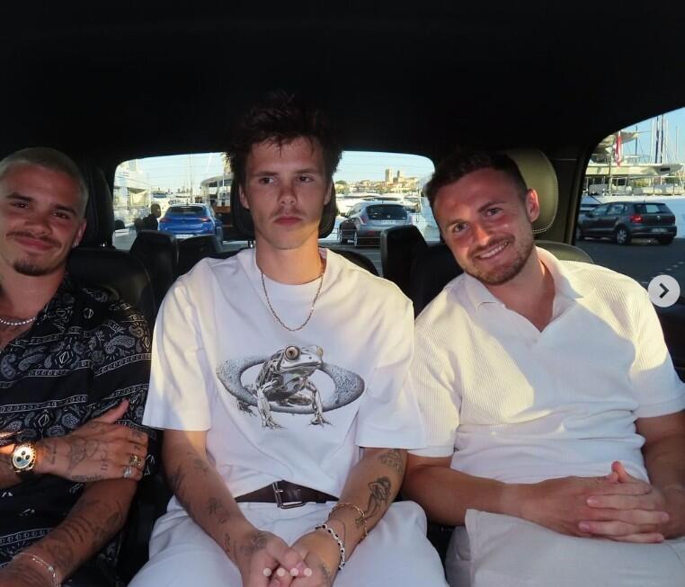 יישאר לנצח במושב האחורי. קרוז בקהאם (צילום: אינסטגרם) קרוז בקהאם