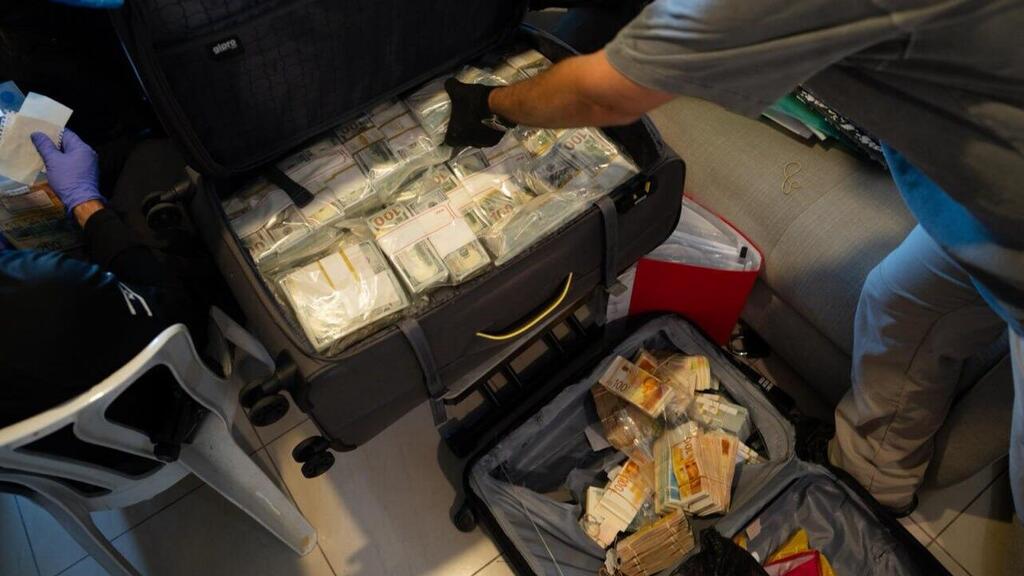 הכסף והסמים שנתפסו