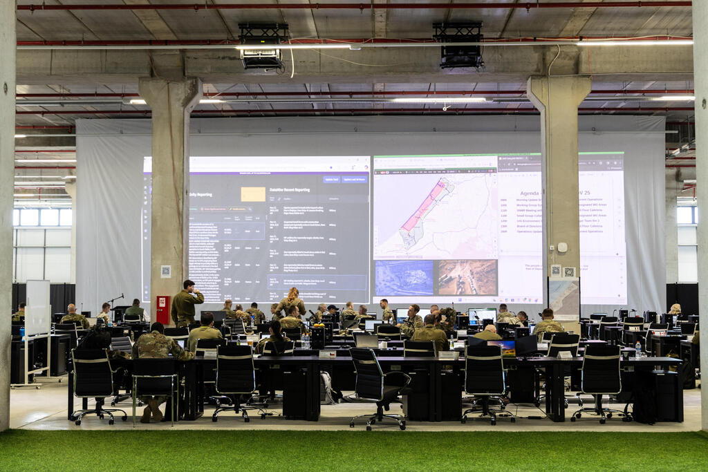 קריית גת חיילים אמריקנים בבסיס של מרכז התיאום האזרחי של ארה"ב בישראל