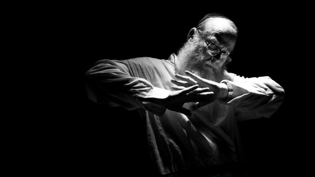 רפאל קליינמן על הבמה