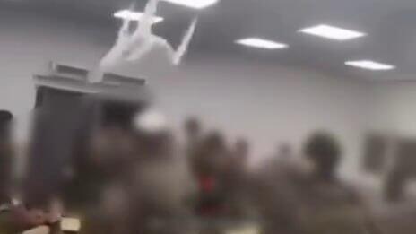 Драка на базе ЦАХАЛа (Видео из телеграм-канала Даниэля Амрама) אירוע אלימות בין חיילים בחדר אוכל