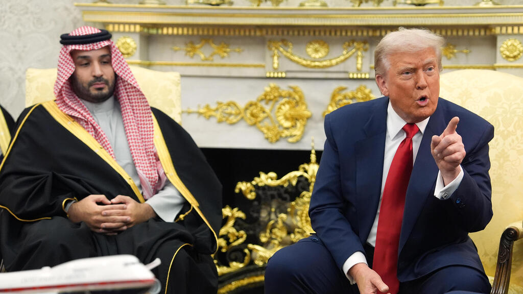 Бин-Салман и Трамп в Белом доме (Фото: AP Photo/Evan Vucci) טראמפ ובן סלמאן