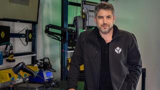 ד"ר נתן לינדר