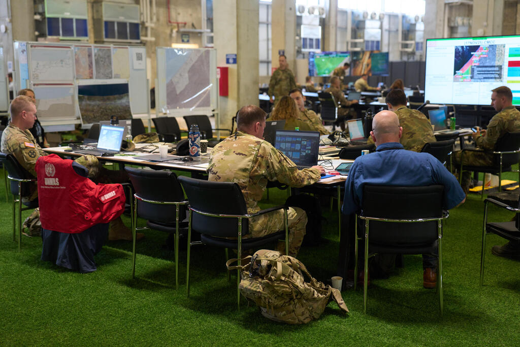 US-led Gaza coordination center in Kiryat Gat (Photo: AP Photo/Ariel Schalit) המפקדה האמריקאית בקריית גת CMCC