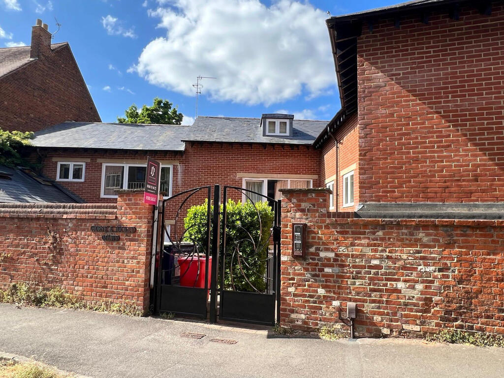 Дом, где находится квартира Авнера Нетаниягу הבית של אבנר נתניהו באוקספורד